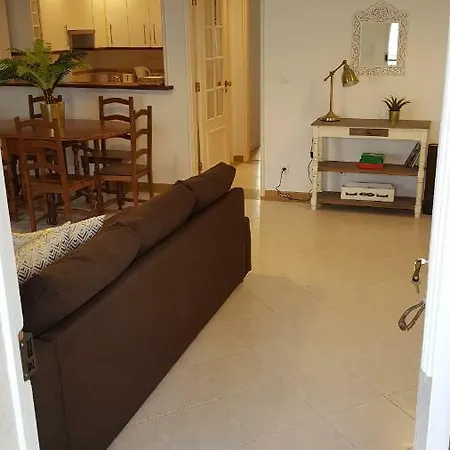 Cool Lisbon Near The Beach * Costa da Caparica