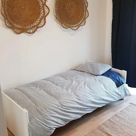 Cool Lisbon Near The Beach * Costa da Caparica