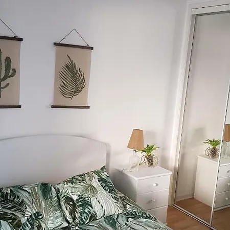 Cool Lisbon Near The Beach * Costa da Caparica